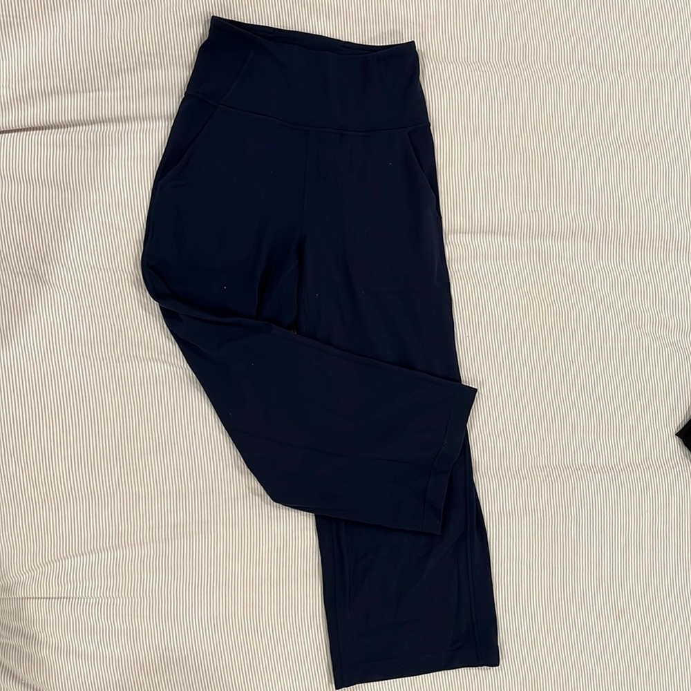 Lululemon Align wide leg crop navy leggings